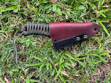 Load image into Gallery viewer, EDC Skinner Lite with Moss green Paracord
