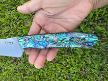 Load image into Gallery viewer, 'Eka Large_Paua handle