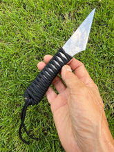 Load image into Gallery viewer, Kiridashi with Black Paracord