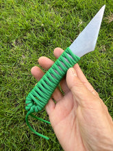 Load image into Gallery viewer, Kiridashi with Green Paracord