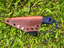 Load image into Gallery viewer, Kiridashi with Navy Paracord