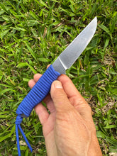Load image into Gallery viewer, Sketto Lite with Blue Paracord (Flat Sheath)
