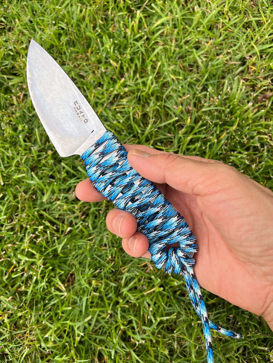 EDC Skinner Lite with Saxe Paracord