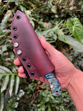 Load image into Gallery viewer, EDC Skinner_Paua handle
