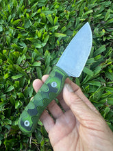Load image into Gallery viewer, EDC Skinner_G10 handlev (Textured grip-Green &amp; Black)
