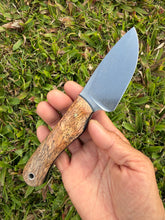 Load image into Gallery viewer, EDC Skinner_Mango wood handle
