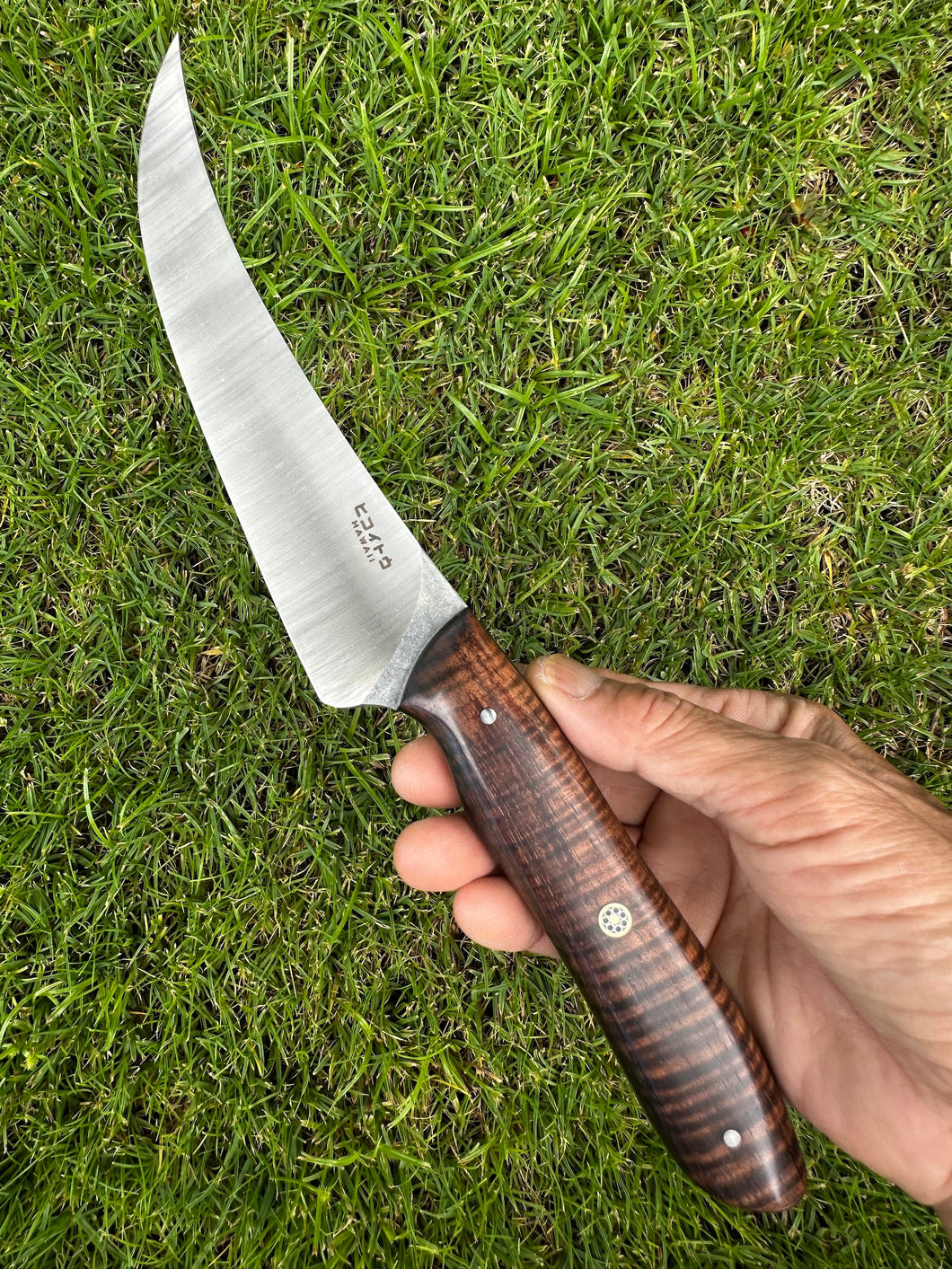 'Eka Large_Curly Koa wood handle
