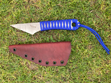 Load image into Gallery viewer, Kiridashi with Blue Paracord
