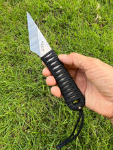 Load image into Gallery viewer, Kiridashi with Black Paracord
