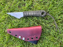 Load image into Gallery viewer, Kiridashi with Moss Green Paracord
