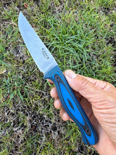 Load image into Gallery viewer, Sketto_G10 handle with Kydex seath (Blue &amp; Black)
