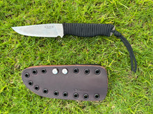 Load image into Gallery viewer, Sketto Lite with Black Paracord (Flat Sheath)
