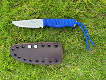 Load image into Gallery viewer, Sketto Lite with Blue Paracord (Flat Sheath)
